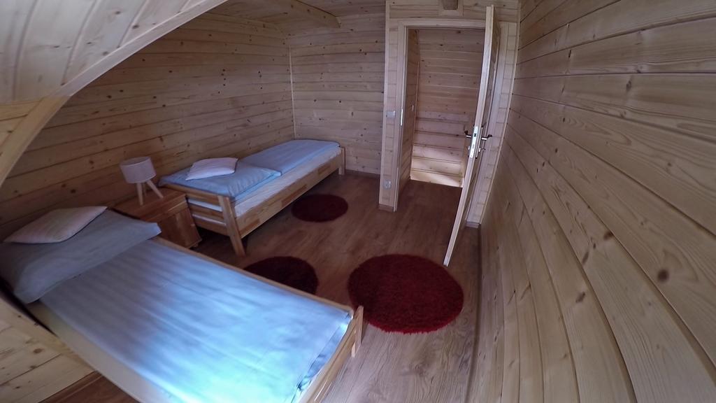 Вилла Familiowka Mizerna Экстерьер фото